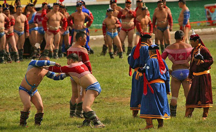 Бөхчүүдийг 9,10-нд бүртгэнэ